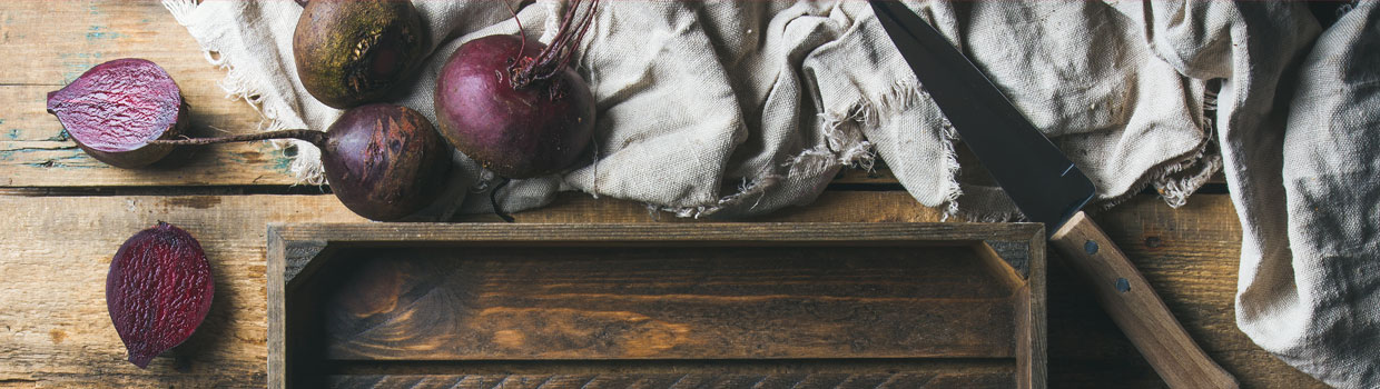 Knife with Beetroot Knife with Beetroot